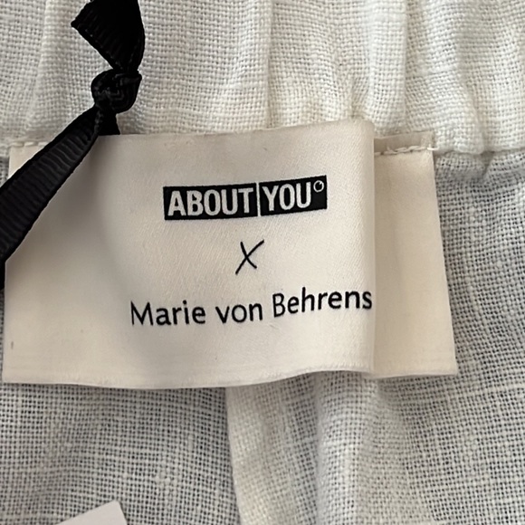 ABOUT YOU x Marie von Behrens Lilia Shorts - Off White - Picture 5 of 7